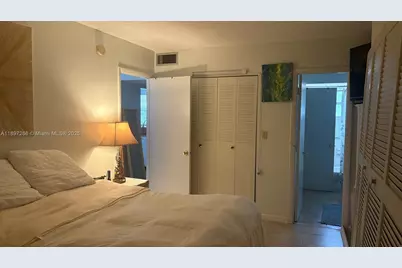 5141 W Oakland Park Blvd #208, Lauderdale Lakes, FL 33313 - Photo 5