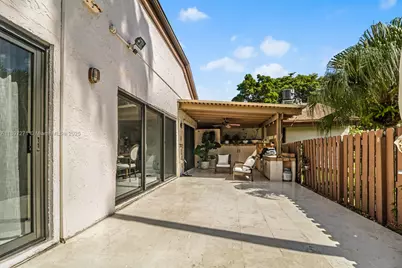 513 Leslie Dr, Hallandale Beach, FL 33009 - Photo 21