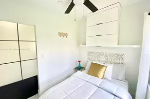 8270 NE 1st Pl, Miami, FL 33138 - Photo 23