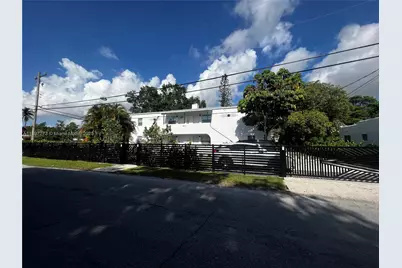 8270 NE 1st Pl #4, Miami, FL 33138 - Photo 11