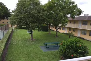 5174 NE 6th Ave, Oakland Park, FL 33334 - Photo 9