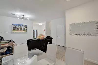250 SW 159th Ct #250, Pembroke Pines, FL 33027 - Photo 23