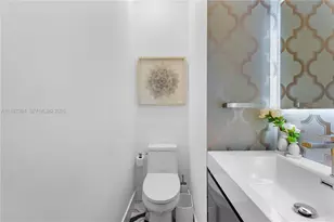 1544 Michigan Ave, Miami Beach, FL 33139 - Photo 23