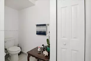 8929 NW 183rd St, Hialeah, FL 33018 - Photo 17