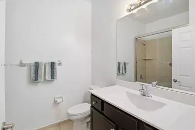 8929 NW 183rd St, Hialeah, FL 33018 - Photo 27