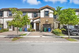 8929 NW 183rd St, Hialeah, FL 33018 - Photo 3