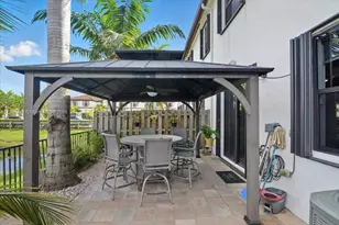 8929 NW 183rd St, Hialeah, FL 33018 - Photo 31