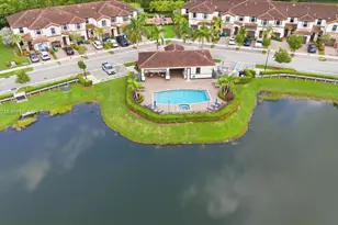 8929 NW 183rd St, Hialeah, FL 33018 - Photo 35