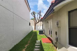 10628 SW 118th Pl, Miami, FL 33186 - Photo 43