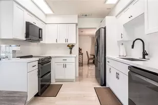 7101 NW 40th St, Coral Springs, FL 33065 - Photo 11