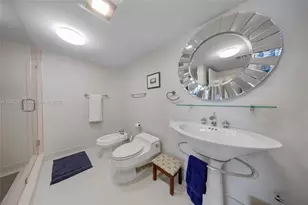 1717 N Bayshore Dr, Miami, FL 33132 - Photo 17