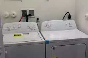 210 NW 109th Ave, Miami, FL 33172 - Photo 11