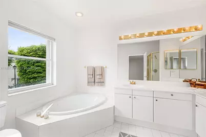 3699 NE 208th Ter, Aventura, FL 33180 - Photo 31