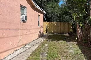 2611 SW 62nd Ave, Miramar, FL 33023 - Photo 11