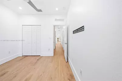 10800 W 35th Way, Hialeah, FL 33018 - Photo 21