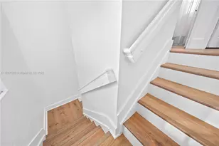 10800 W 35th Way, Hialeah, FL 33018 - Photo 15