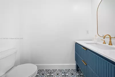 10800 W 35th Way, Hialeah, FL 33018 - Photo 13