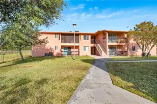 2020 NW 119th St, Miami, FL 33167 - Photo 3