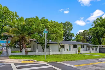 50 SW 26th Rd, Miami, FL 33129 - Photo 3