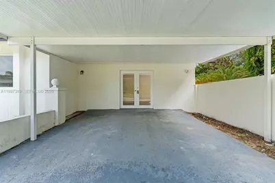 50 SW 26th Rd, Miami, FL 33129 - Photo 5