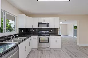 50 SW 26th Rd, Miami, FL 33129 - Photo 17