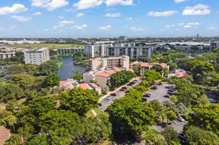 2311 S Cypress Bend Dr, Pompano Beach, FL 33069 - Photo 29