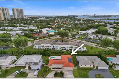 1221 Singer Dr, Singer Island, FL 33404 - Photo 1