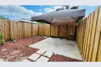 1220 NE 5th Ct, Florida City, FL 33034 - Photo 13