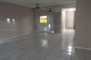 410 SE 2nd St, Hallandale Beach, FL 33009 - Photo 3