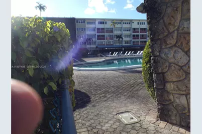 410 SE 2nd St #102, Hallandale Beach, FL 33009 - Photo 15