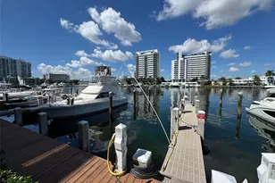 7928 East Dr, North Bay Village, FL 33141 - Photo 29