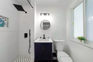 12520 NE 1st Ct, North Miami, FL 33161 - Photo 9