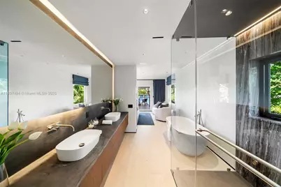 244 W San Marino Dr, Miami Beach, FL 33139 - Photo 19