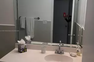 19370 Collins Ave, Sunny Isles Beach, FL 33160 - Photo 11