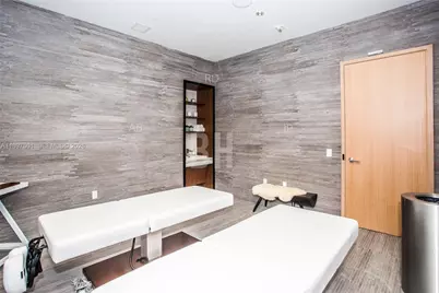 55 SW 9th St #3006, Miami, FL 33130 - Photo 35