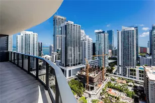 55 SW 9th St, Miami, FL 33130 - Photo 11