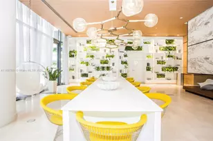 55 SW 9th St, Miami, FL 33130 - Photo 15