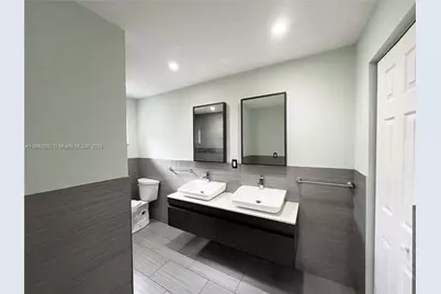 5401 W Broward Blvd, Plantation, FL 33317 - Photo 23