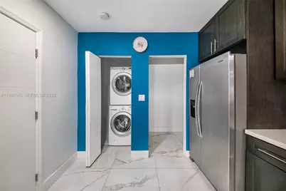 2441 Alcazar Dr, Miramar, FL 33023 - Photo 15