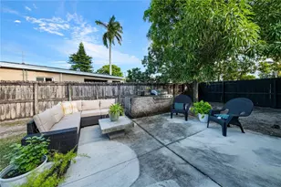 2441 Alcazar Dr, Miramar, FL 33023 - Photo 27