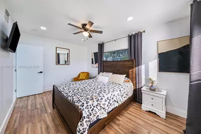 2441 Alcazar Dr, Miramar, FL 33023 - Photo 33