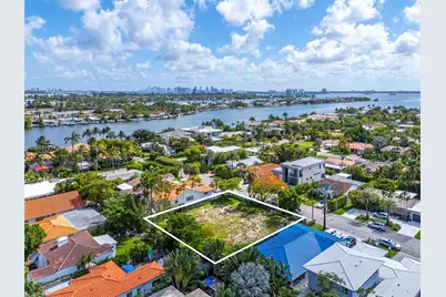 8821 and 8835 Froude Ave, Surfside, FL 33154 - Photo 3