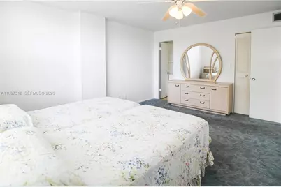 110 Royal Park Dr #2H, Oakland Park, FL 33309 - Photo 17