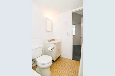 110 Royal Park Dr #2H, Oakland Park, FL 33309 - Photo 21