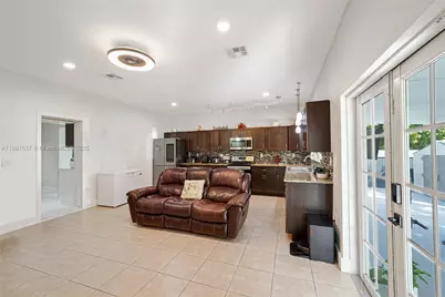 1851 NW 32nd Ave, Miami, FL 33125 - Photo 27