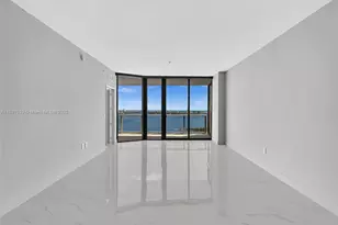 700 NE 24th St, Miami, FL 33137 - Photo 13