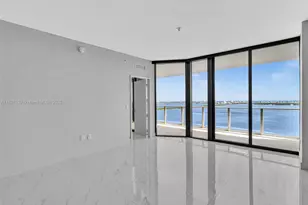 700 NE 24th St, Miami, FL 33137 - Photo 17