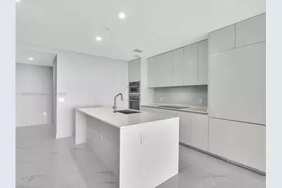 700 NE 24th St #3303, Miami, FL 33137 - Photo 5