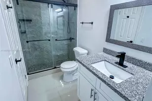 2301 W 60th St, Hialeah, FL 33016 - Photo 23