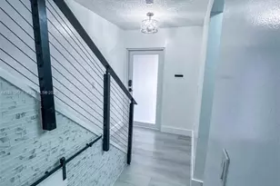 2301 W 60th St, Hialeah, FL 33016 - Photo 29